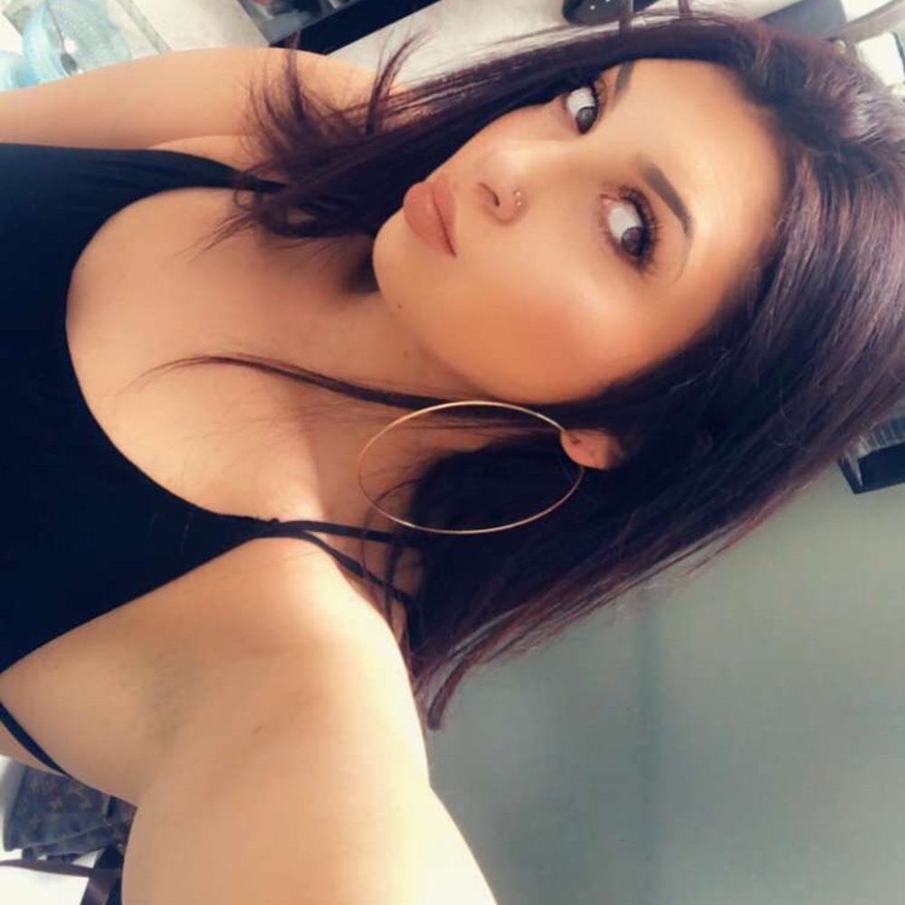 Meet your Posher, Christina